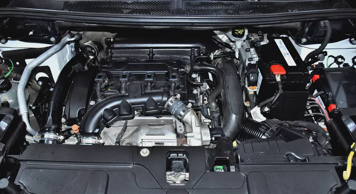 AED 793 EMi at 0% DP | Peugeot 3008 Turbo GT-Line ( 2020 Model ) in White Color GCC Specs-19-19