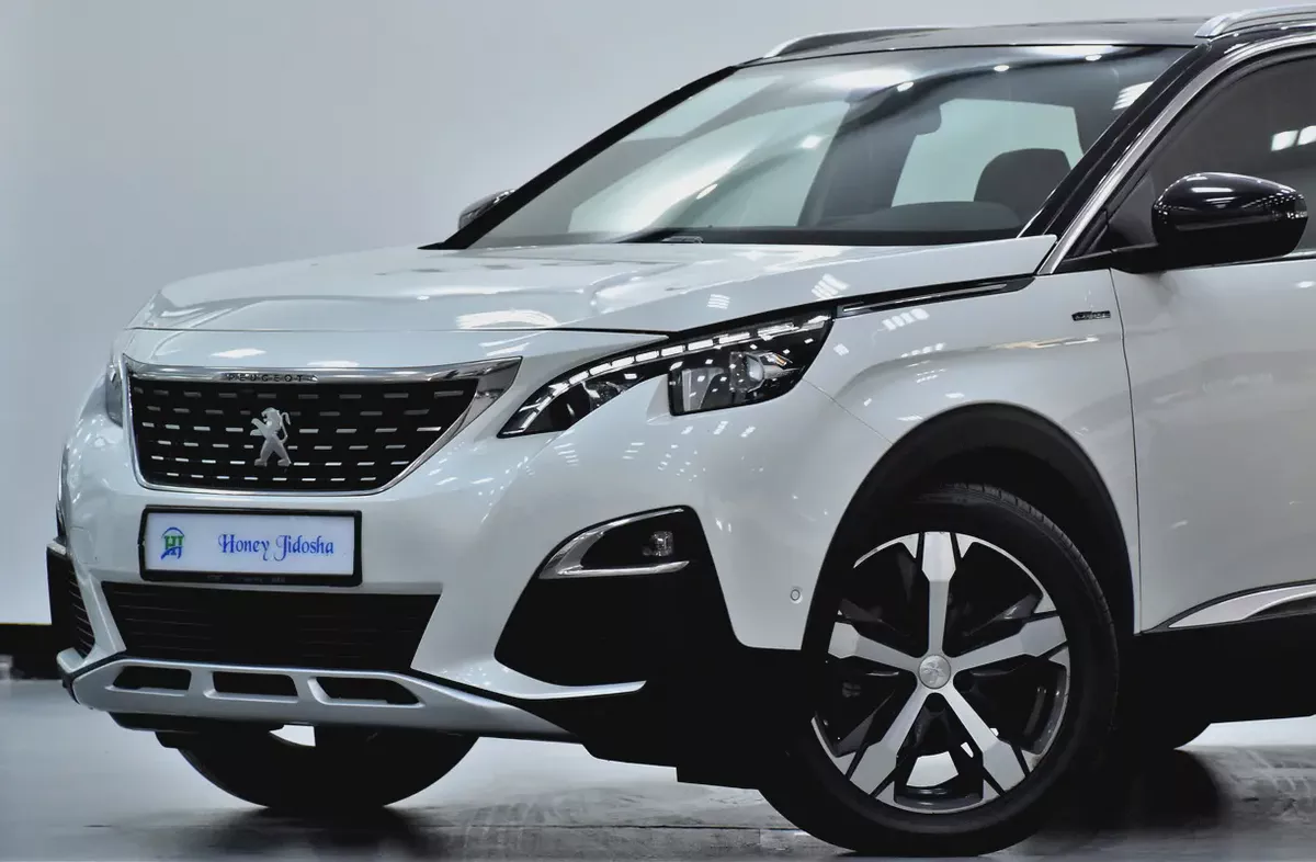 AED 793 EMi at 0% DP | Peugeot 3008 Turbo GT-Line ( 2020 Model ) in White Color GCC Specs-4-4