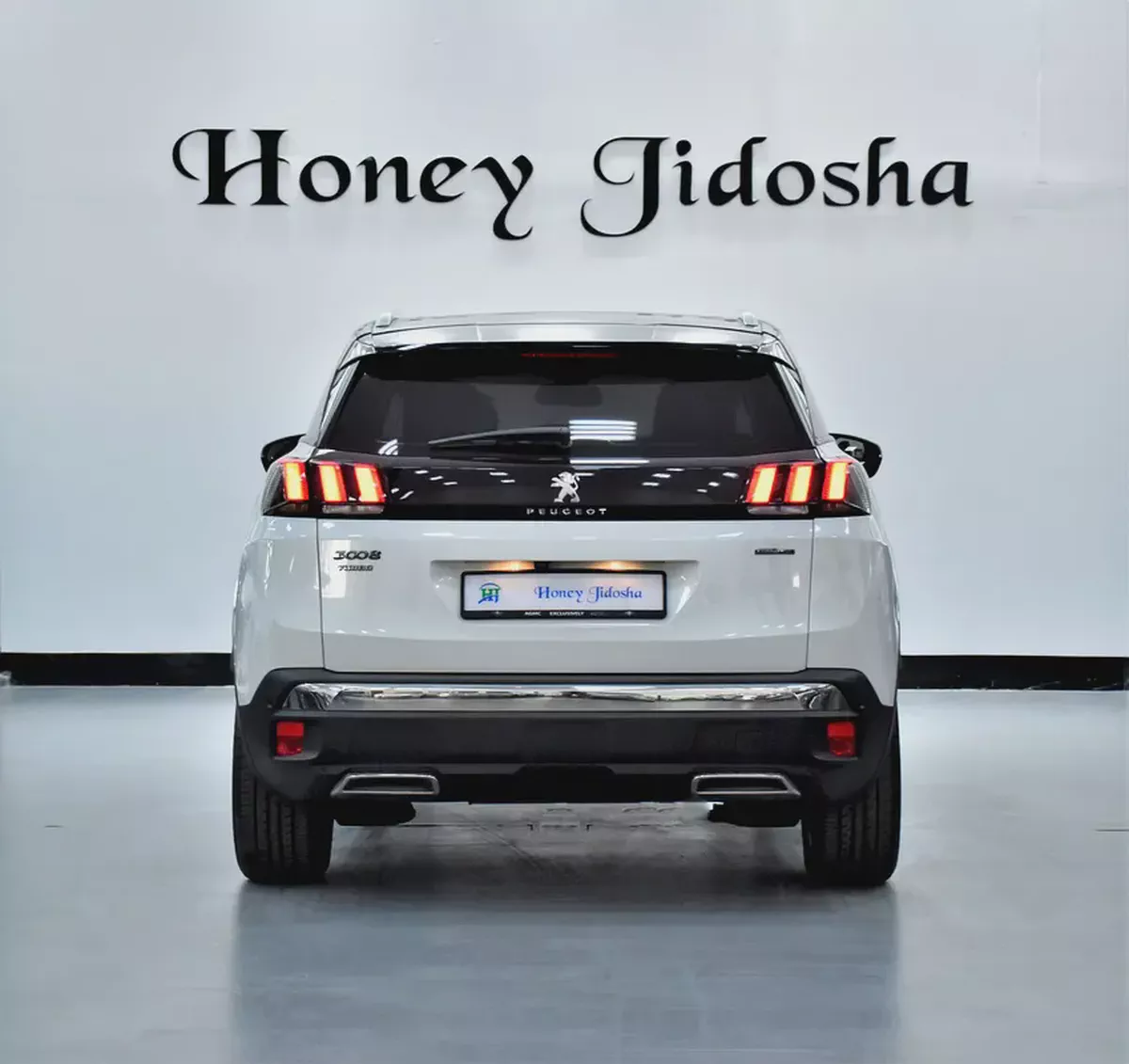 AED 793 EMi at 0% DP | Peugeot 3008 Turbo GT-Line ( 2020 Model ) in White Color GCC Specs-5-5