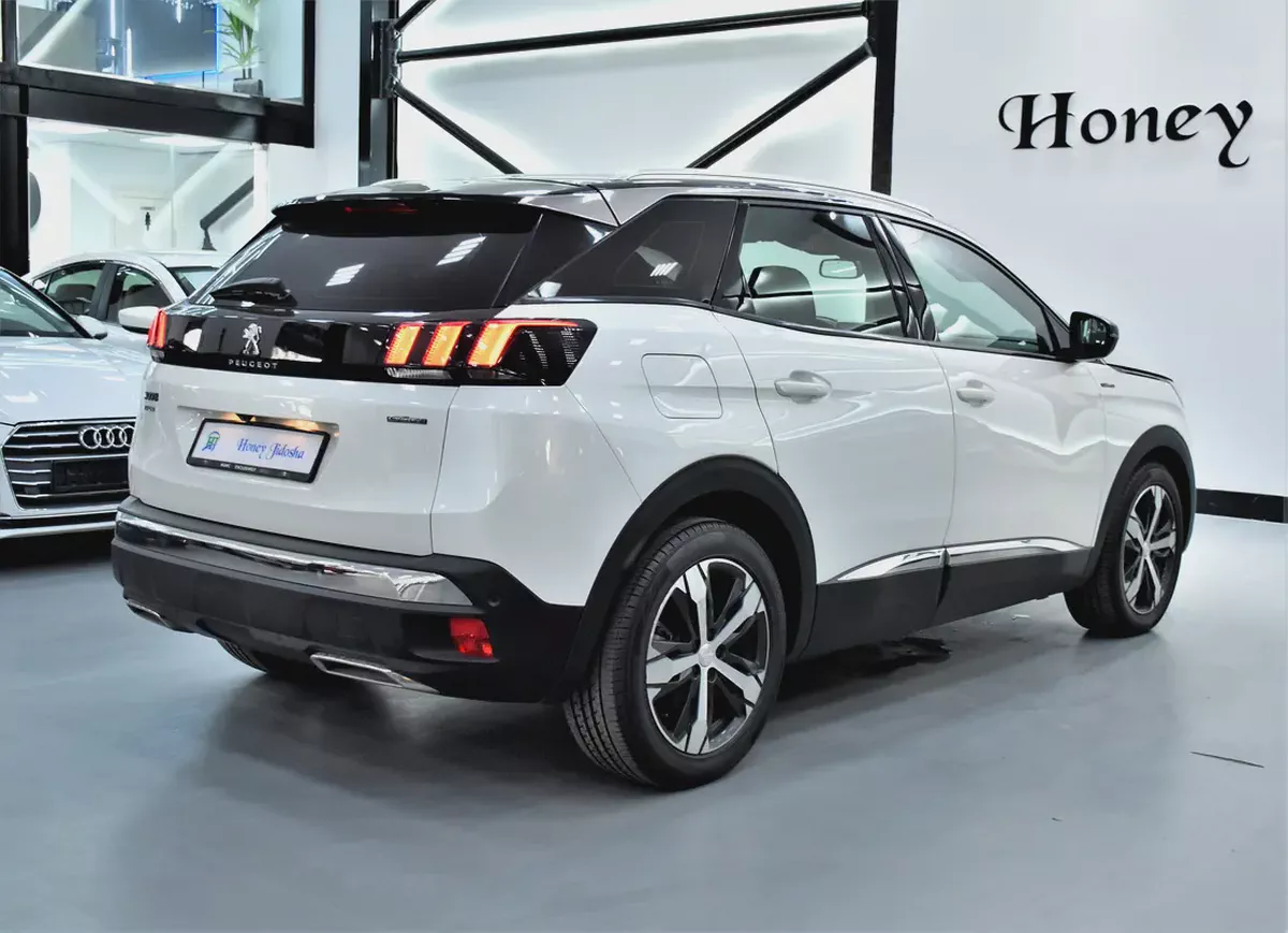 AED 793 EMi at 0% DP | Peugeot 3008 Turbo GT-Line ( 2020 Model ) in White Color GCC Specs-6-6