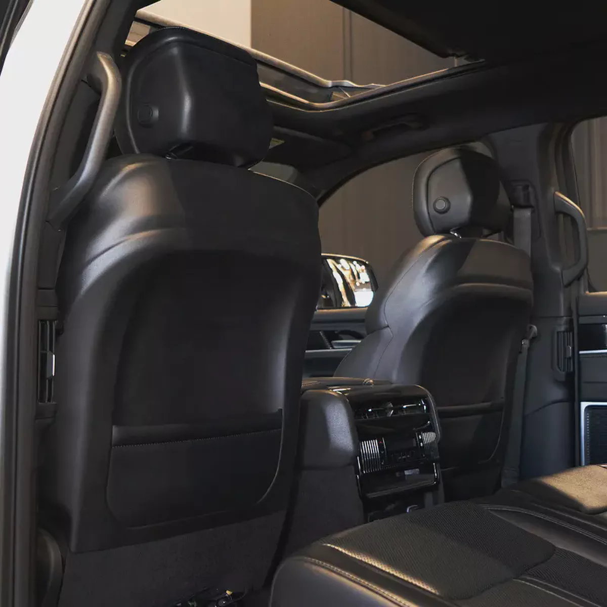 AED 2,682 pm• 0% Downpayment • Jeep Wagoneer • 1 Year Warranty-14-14