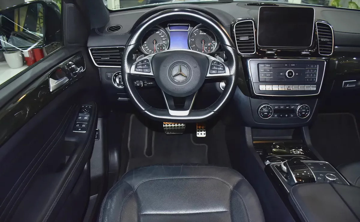 EXCELLENT DEAL for our Mercedes Benz GLE43 AMG ( 2018 Model ) in Silver Color GCC Specs-11-11