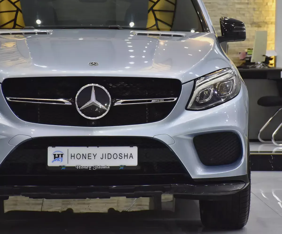EXCELLENT DEAL for our Mercedes Benz GLE43 AMG ( 2018 Model ) in Silver Color GCC Specs-3-3