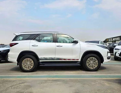 Toyota Fortuner VXR SR5 ADVENTURE / 4.0L V6 PETROL / FRONT PWR SEATS / PUSH START / DIFF LOCK AUTO A/C (CODE # F6HA)-1