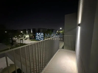 Brand New!! 3BR corner villa available with Maid room & Balcony & Big garden -4