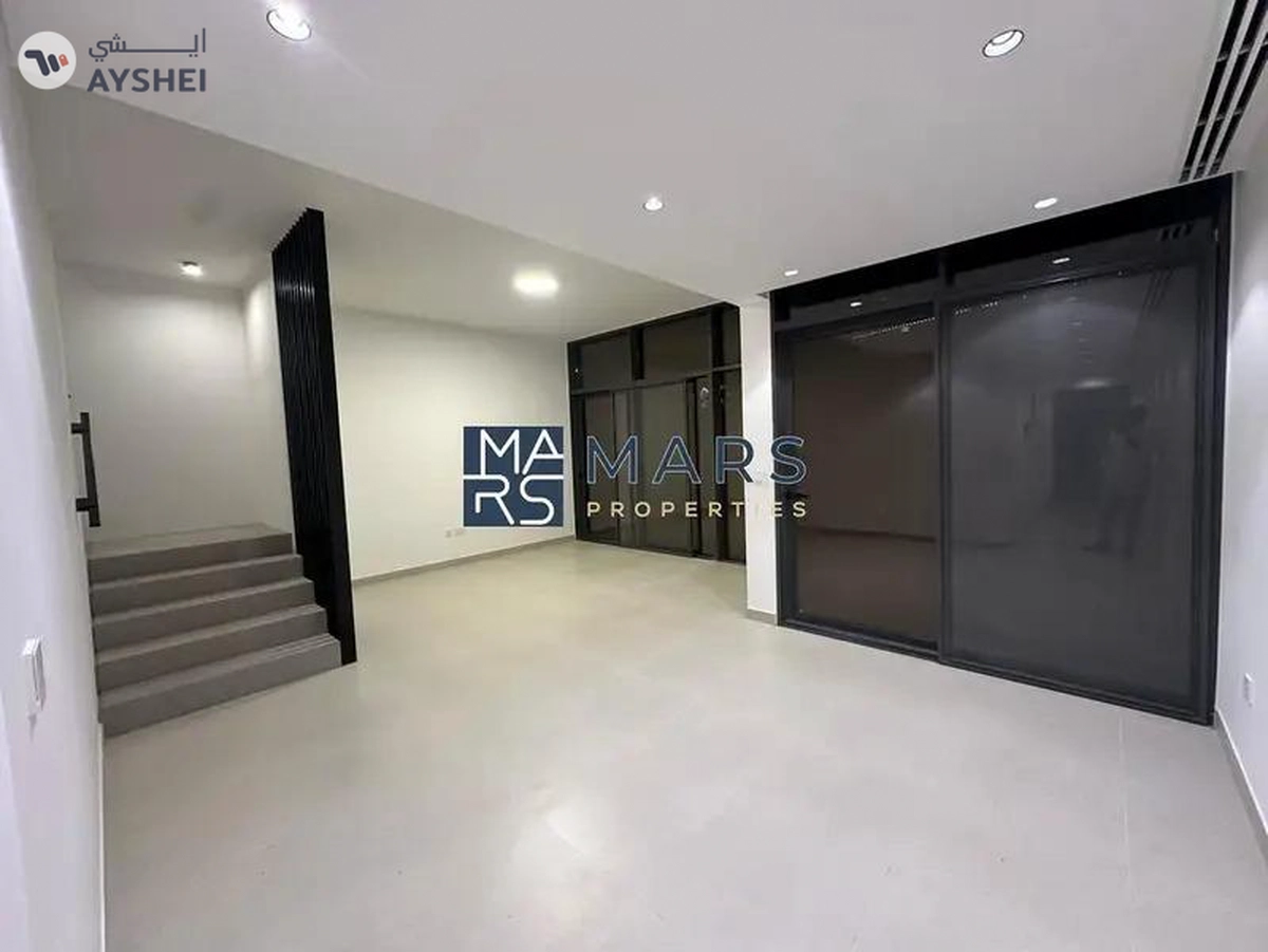 Brand New!! 3BR corner villa available with Maid room & Balcony & Big garden -14-14