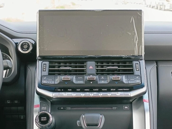 Toyota Land Cruiser VX || 3.3L DIESEL V6 || RADAR / REAR ENTERTAINMENT DVD / LEATER ,SUNROOF
