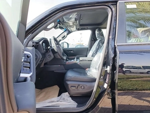 Toyota Land Cruiser VX || 3.3L DIESEL V6 || RADAR / REAR ENTERTAINMENT DVD / LEATER ,SUNROOF