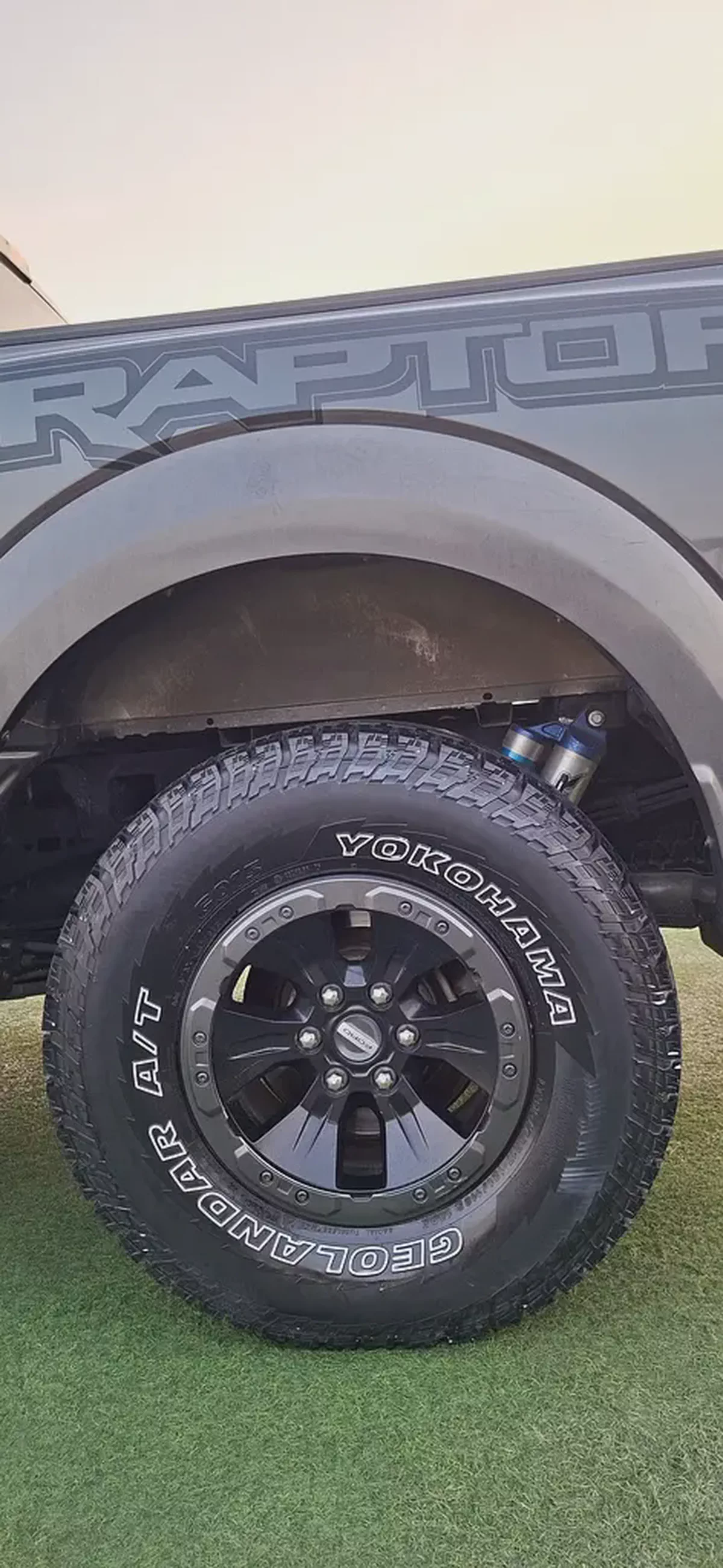2017 Ford F-150 Raptor GCC Specs-9-9