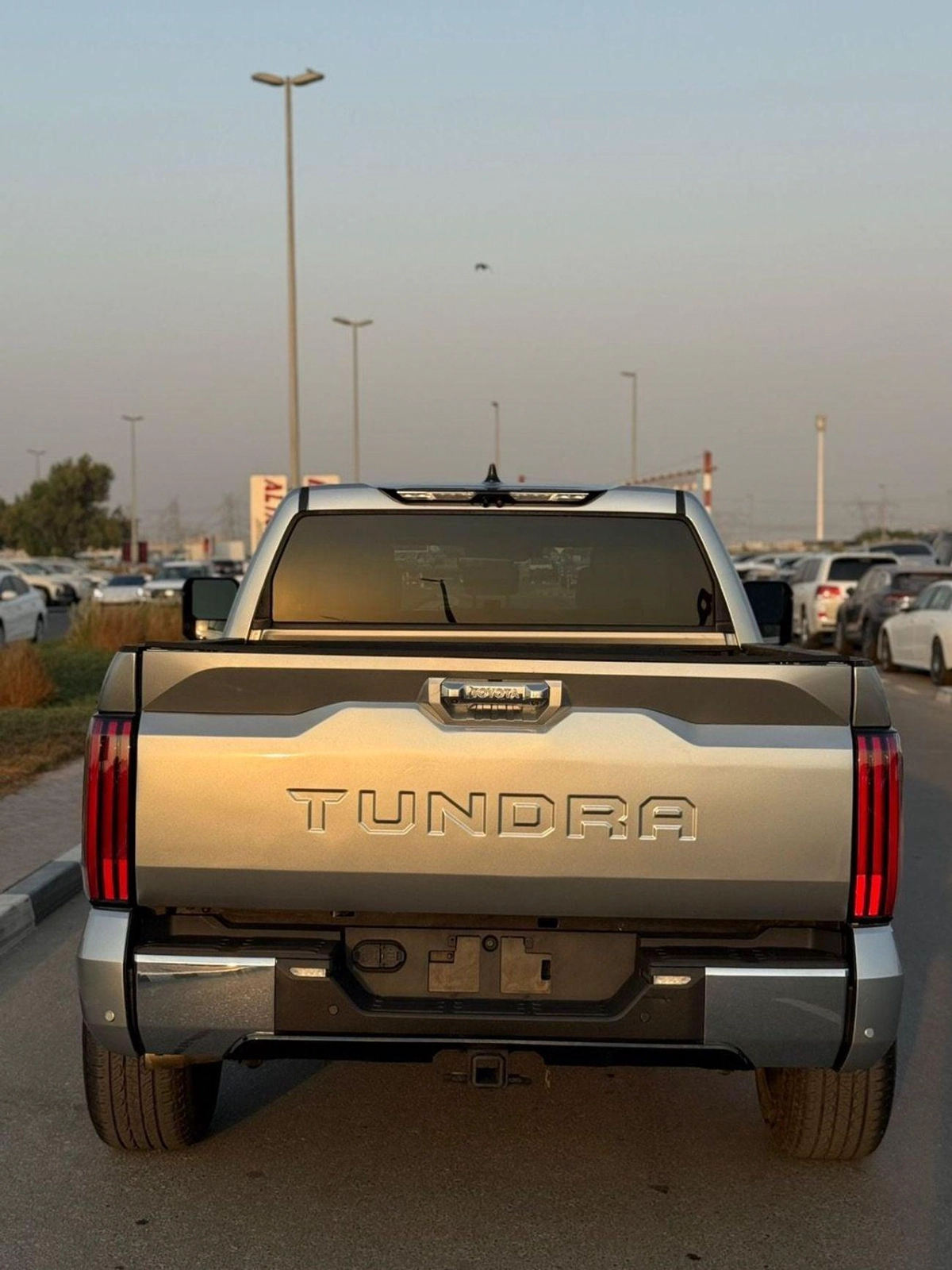 Toyota Tundra Limited Crewmax | panoramic | 360 Camera | Full option-2-2