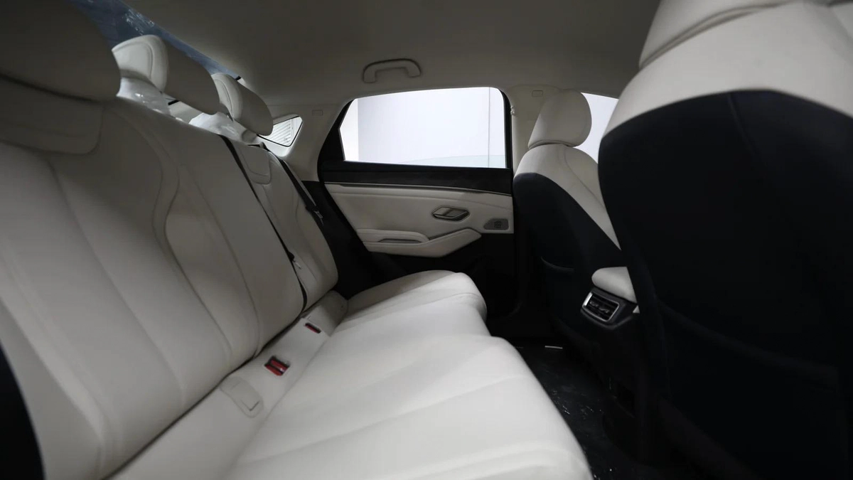 Brand New 2025 BYD Qin L Leading Beyond | Factory Fresh Ref bydqinlbeyond-7-7