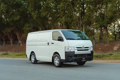 Hiace Standard Roof | Delivery Van | GCC Specs | Ref#T27785-1