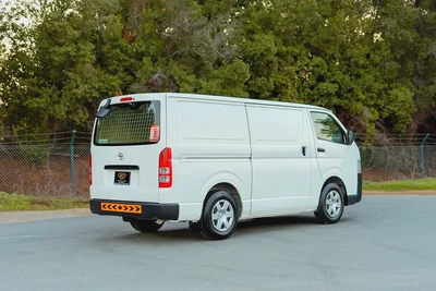 Hiace Standard Roof | Delivery Van | GCC Specs | Ref#T27785-2