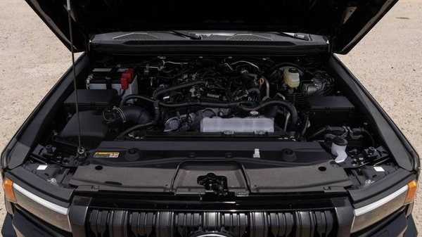 Toyota Prado 250 VX PREMIUM 2.4P AT MY2025 – BLACK