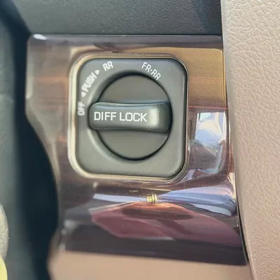 Toyota LC76 Diesel 2.8 OMAN SPEC FULL OPTION 2026-7