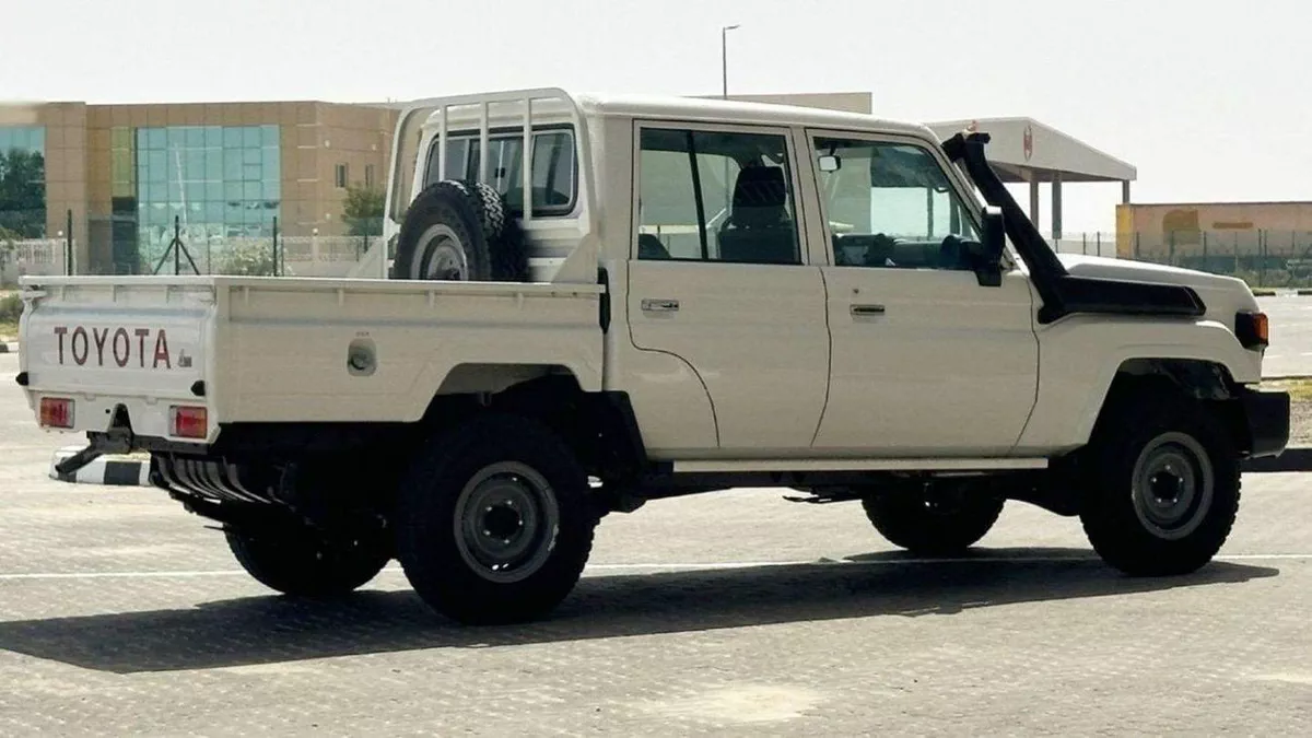 Toyota Land Cruiser Pick Up Toyota Land Cruiser Pickup LC79 DC 4.2L Diesel 2024-3-0
