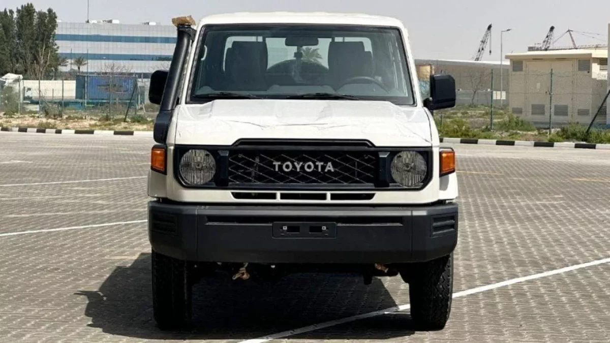 Toyota Land Cruiser Pick Up Toyota Land Cruiser Pickup LC79 DC 4.2L Diesel 2024-4-0