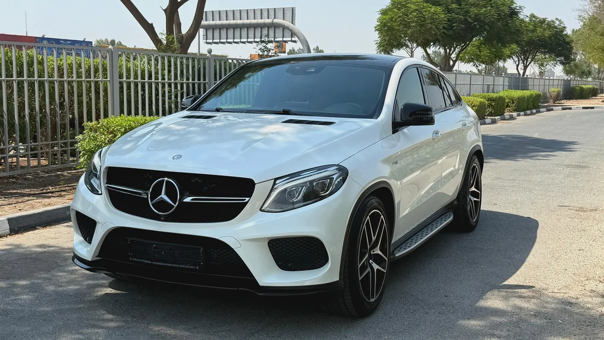 2017 Mercedes-Benz GLE Coupe 43 AMG | GCC Specs | No Paint Accident-3-3