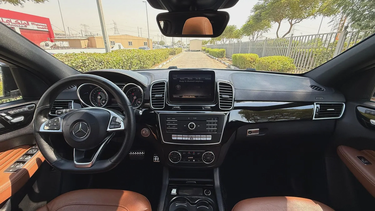 2017 Mercedes-Benz GLE Coupe 43 AMG | GCC Specs | No Paint Accident-4-4