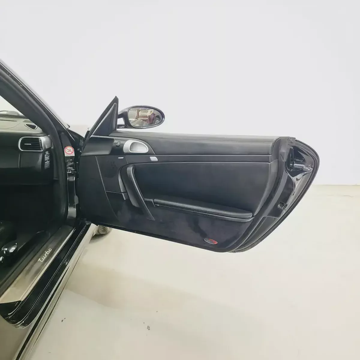 Porsche 911 Turbo 2007 | Japanese Specs | Pristine Condition-11-11