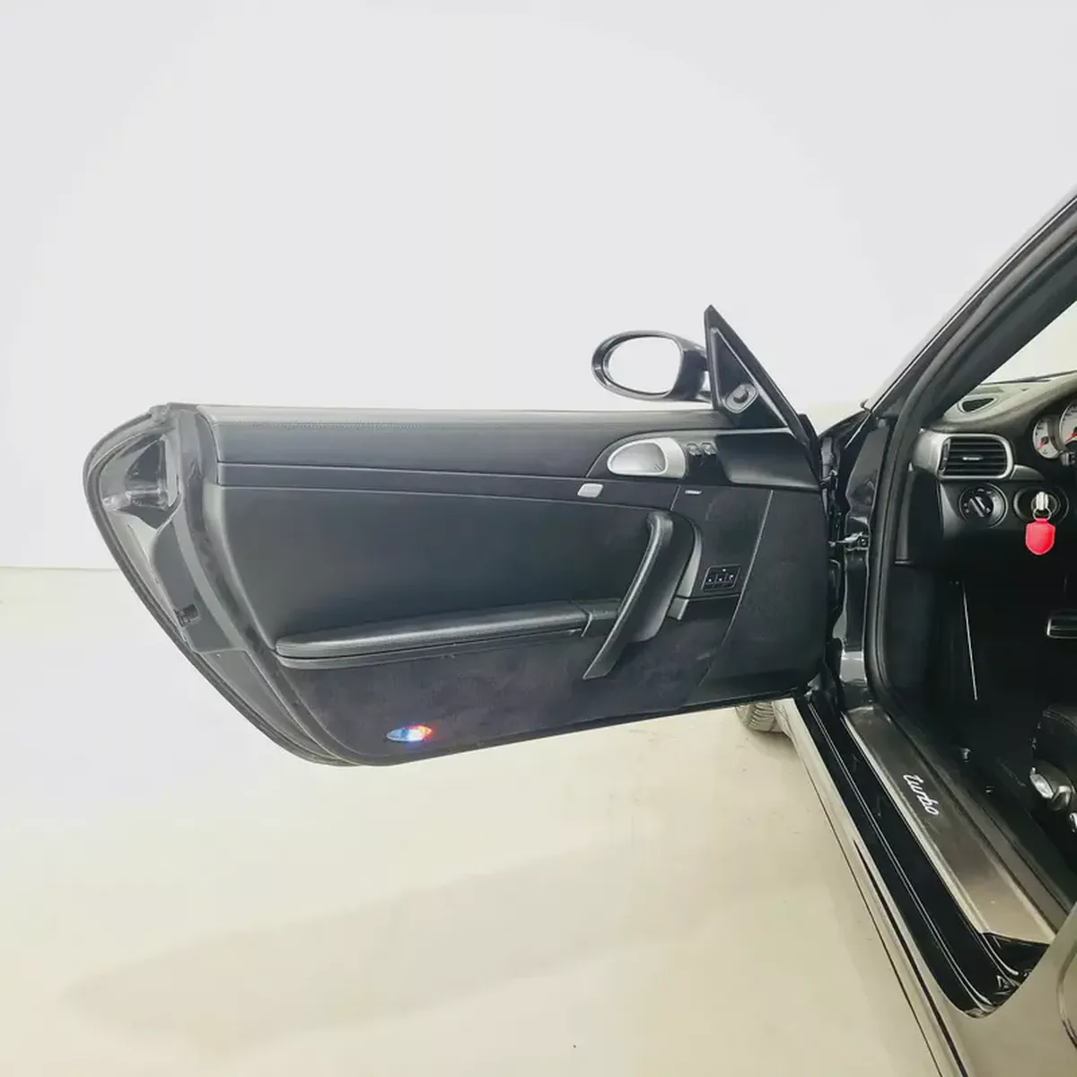 Porsche 911 Turbo 2007 | Japanese Specs | Pristine Condition-6-6