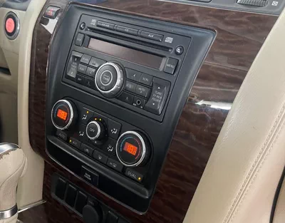 Nissan Patrol SE T1 V8 5.6 Sunroof, Leather seat-11