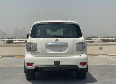 Nissan Patrol SE T1 V8 5.6 Sunroof, Leather seat-4