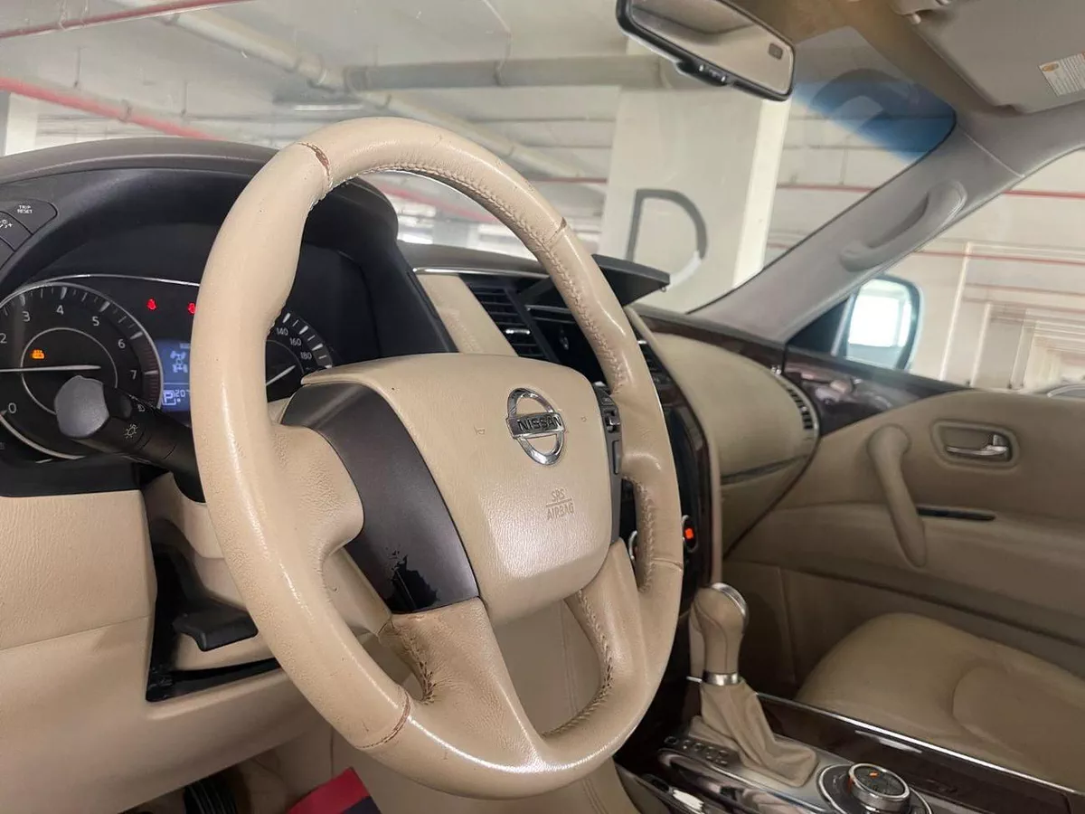 Nissan Patrol SE T1 V8 5.6 Sunroof, Leather seat-9-0