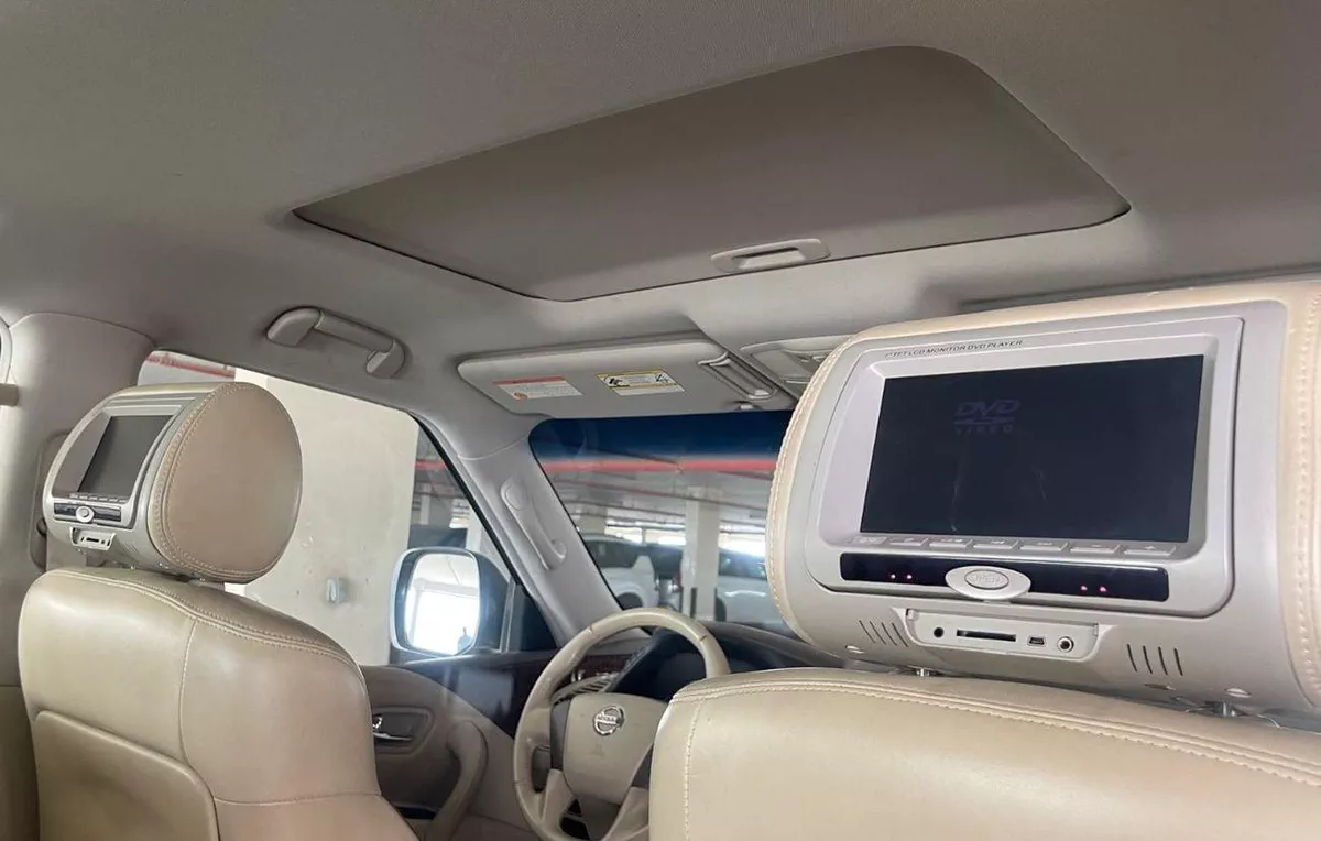 Nissan Patrol SE T1 V8 5.6 Sunroof, Leather seat-8-0