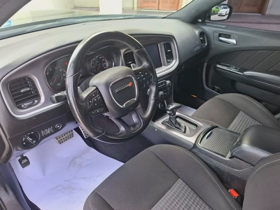 Dodge charger 2022 V8 R/T-10