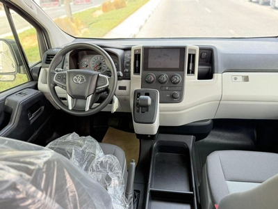 Toyota Hiace GL -High Roof Commuter 3.5L A/T-5