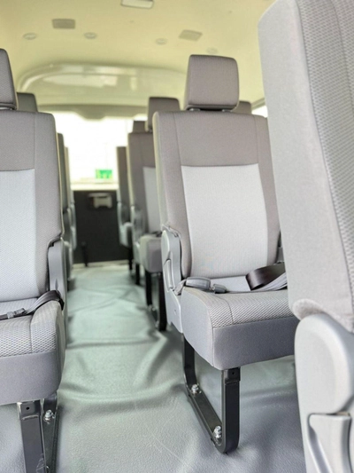 Toyota Hiace GL -High Roof Commuter 3.5L A/T-8