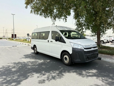 Toyota Hiace GL -High Roof Commuter 3.5L A/T-10