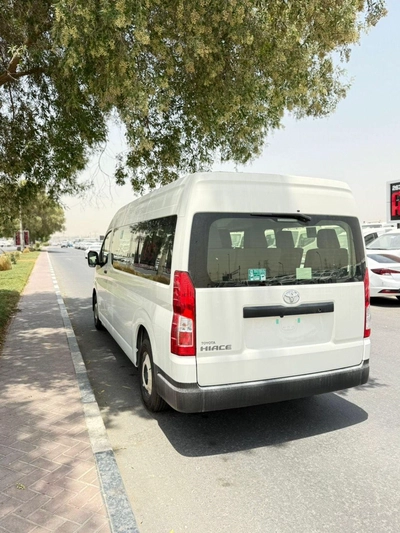 Toyota Hiace GL -High Roof Commuter 3.5L A/T-11