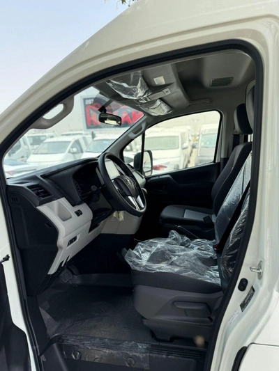 Toyota Hiace GL -High Roof Commuter 3.5L A/T-14