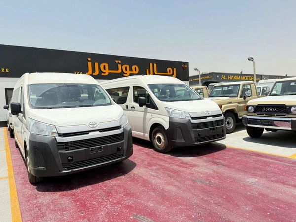 Toyota Hiace GL -High Roof Commuter 3.5L A/T
