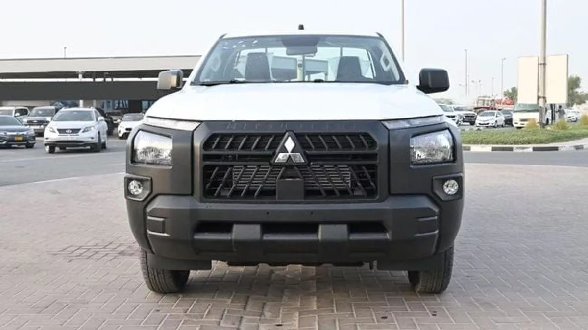 Mitsubishi L200 MITSUBISHI L200 2.4L GL SC 4WD 5MT DIESEL 2026-1-0
