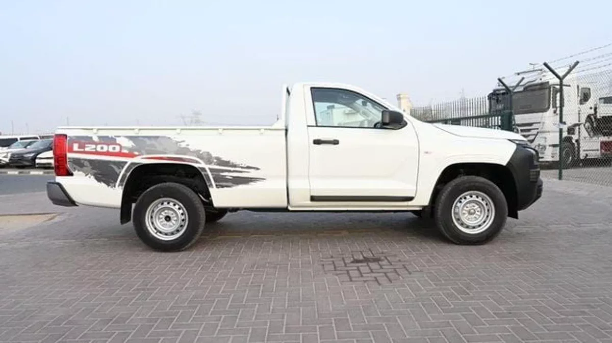 Mitsubishi L200 MITSUBISHI L200 2.4L GL SC 4WD 5MT DIESEL 2026-7-0