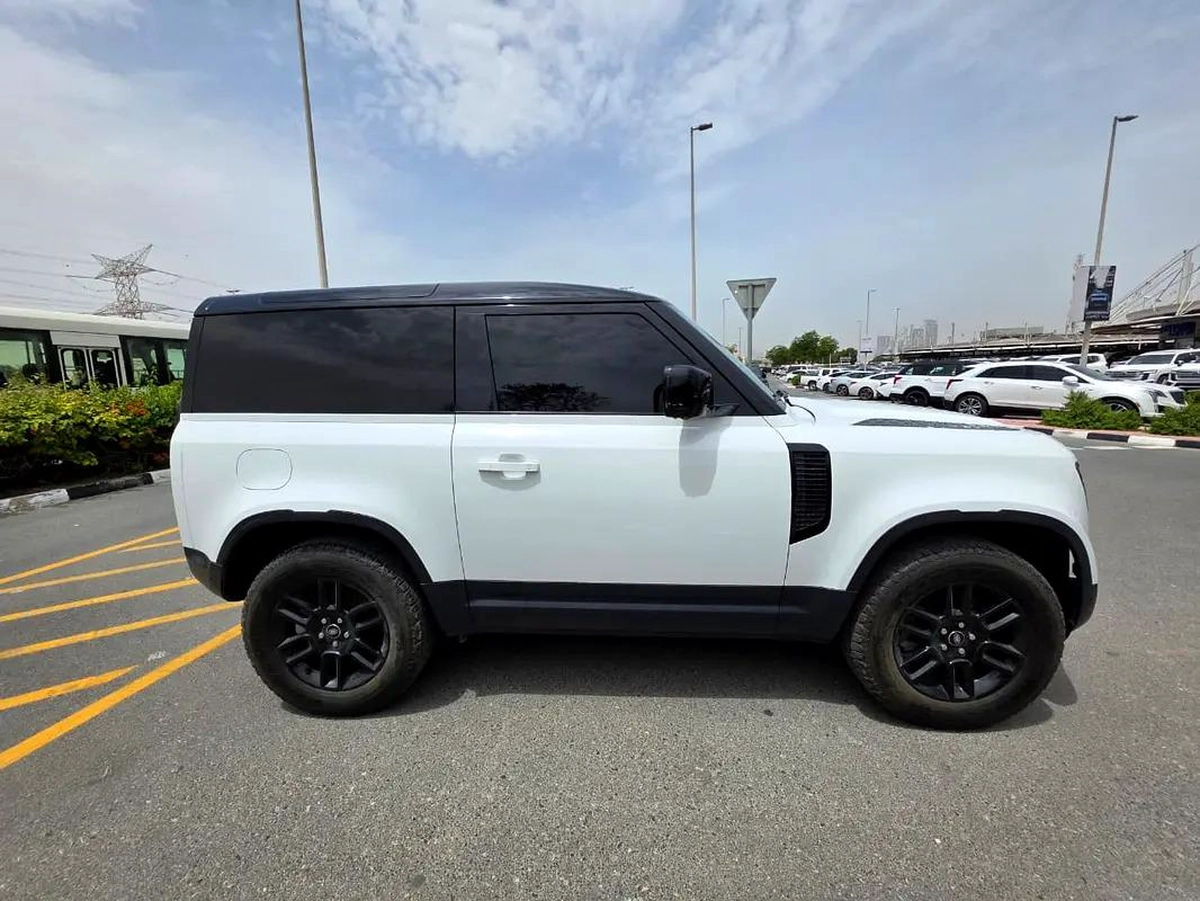 Land Rover Defender 90 S P300-1-1