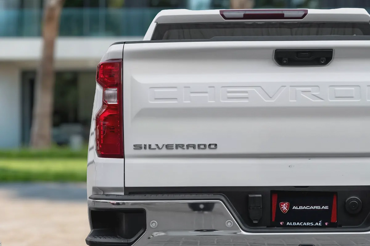 2,938 P.M |  Silverado LT V8 | 0% Downpayment | FULL OPTION | CHEVROLET WARRANTY!-5-5