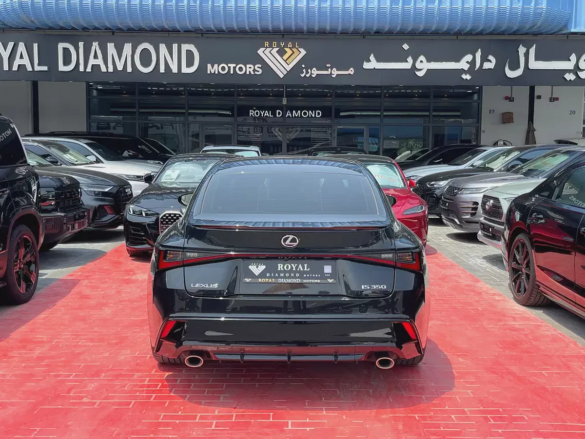 Lexus IS350 F Sport V6 2024 GCC Under Warranty From Agency-4-4