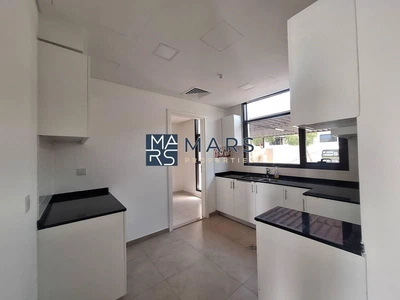 Exclusive 3-Bedroom Townhouse with maid room in nasma residences Prime Location-12