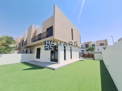Exclusive 3-Bedroom Townhouse with maid room in nasma residences Prime Location-16