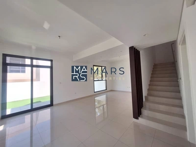 Exclusive 3-Bedroom Townhouse with maid room in nasma residences Prime Location-18