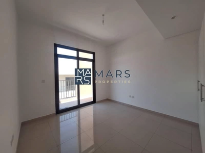 Exclusive 3-Bedroom Townhouse with maid room in nasma residences Prime Location-4