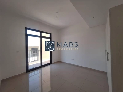 Exclusive 3-Bedroom Townhouse with maid room in nasma residences Prime Location-8
