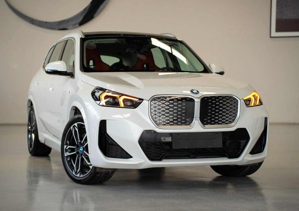 BMW iX1 xDrive30 M Sport-22-22