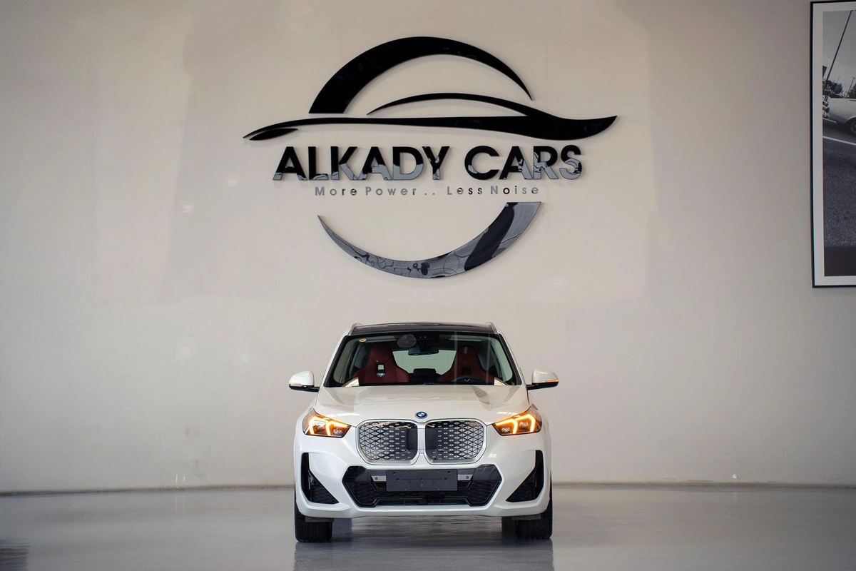 BMW iX1 xDrive30 M Sport-15-15