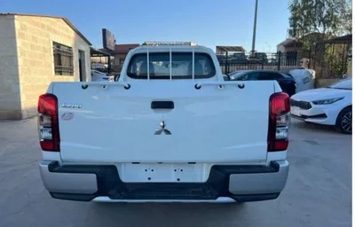 2026 Mitsubishi L200-10