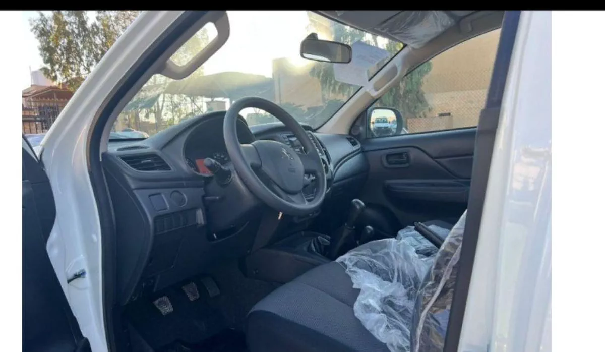 2026 Mitsubishi L200-15-15